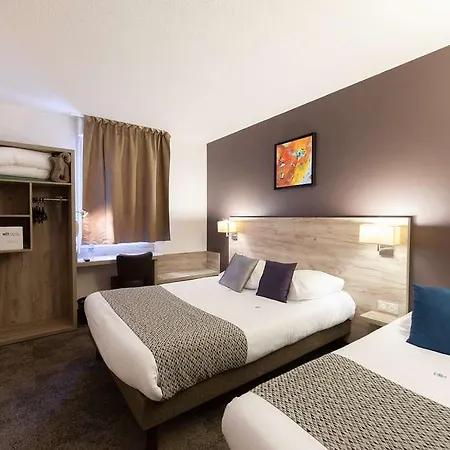 Brit Saumur Hotel