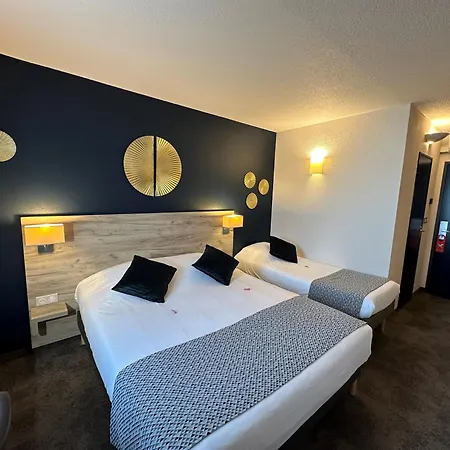 Brit Saumur Hotel