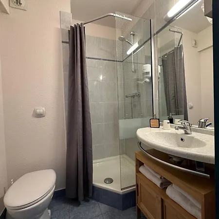 Brit Hotel Saumur Отель 3*