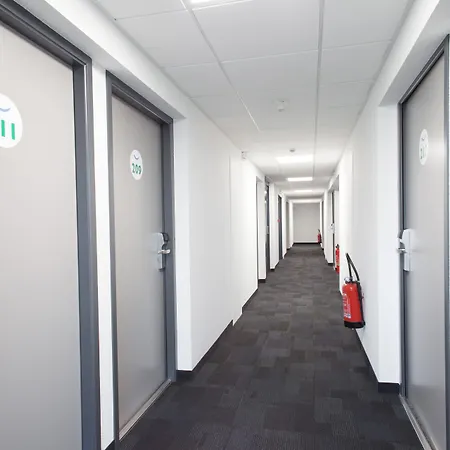 Brit Hotel Saumur Отель