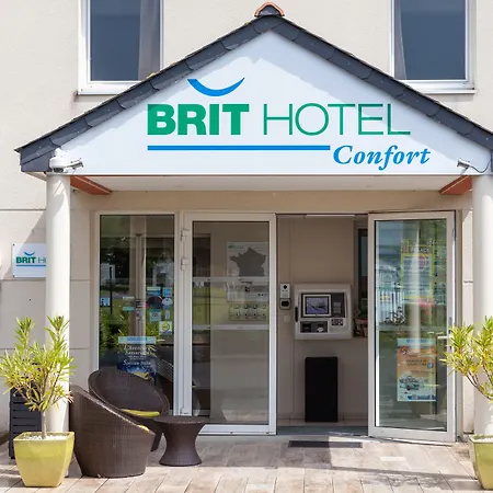 Brit Hotel Saumur 3* Distre