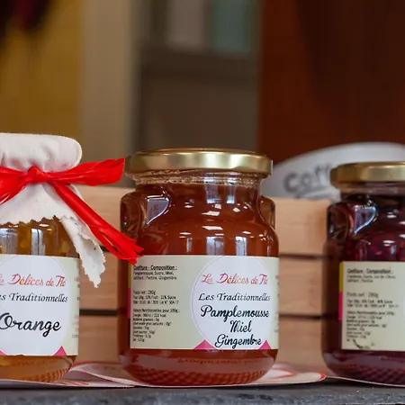 Отель Brit Hotel Saumur