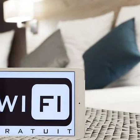 Brit Saumur Hotel 3*