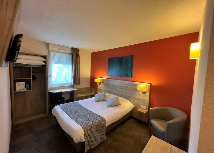 Brit Saumur Hotel Distré