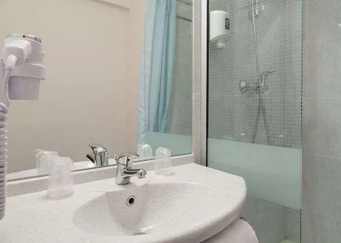 Brit Saumur Hotel 3*